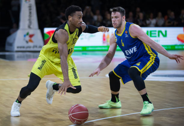 低谷中逆袭 低谷中逆袭